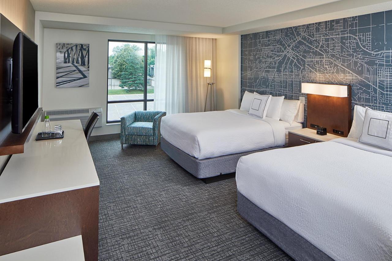 Courtyard By Marriott Minneapolis West Saint Louis Park Exterior foto