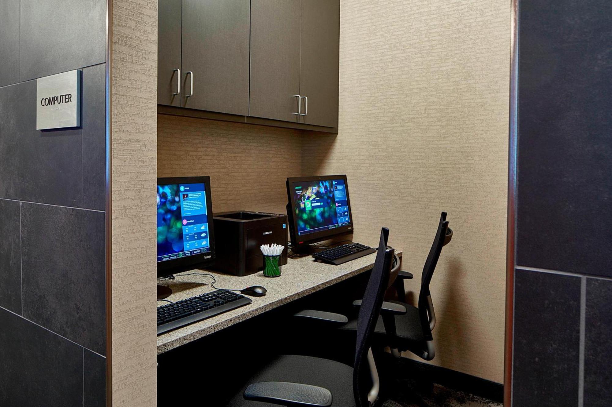 Courtyard By Marriott Minneapolis West Saint Louis Park Exterior foto